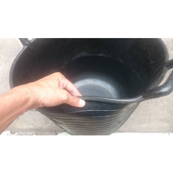 Xô cao su đựng hồ vữa hiệu Rubi - 33 lít (hết hàng)