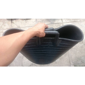 Xô cao su đựng hồ vữa hiệu Rubi - 33 lít (hết hàng)